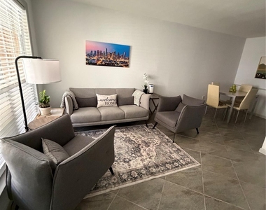 8801 Hammerly Boulevard - Photo Thumbnail 3