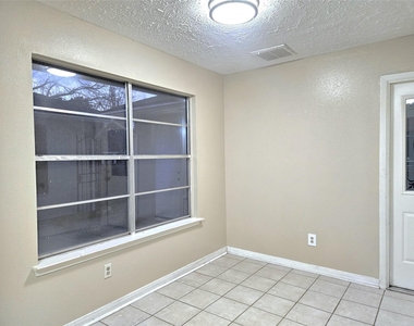6402 Barrygate Drive - Photo Thumbnail 14