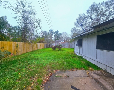 6402 Barrygate Drive - Photo Thumbnail 17