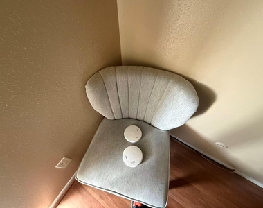3075 Walnut Bend Lane - Photo Thumbnail 4