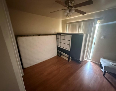3075 Walnut Bend Lane - Photo Thumbnail 3