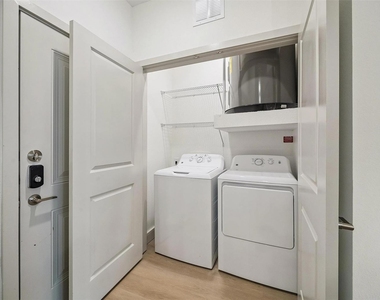 13959 Hillcroft Ave - Photo Thumbnail 25