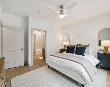 13959 Hillcroft Ave - Photo Thumbnail 13
