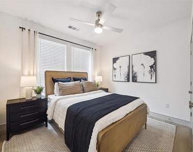 13959 Hillcroft Ave - Photo Thumbnail 16