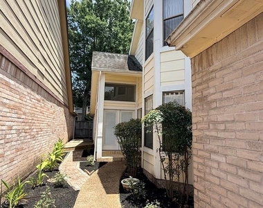 1208 Normans Woods Street - Photo Thumbnail 21