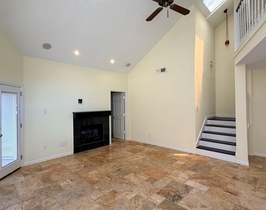 1208 Normans Woods Street - Photo Thumbnail 5