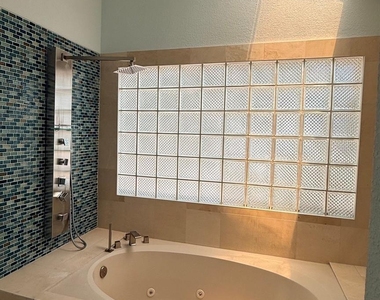 1208 Normans Woods Street - Photo Thumbnail 16