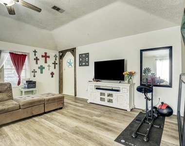 7006 Zieglers Grove - Photo Thumbnail 3