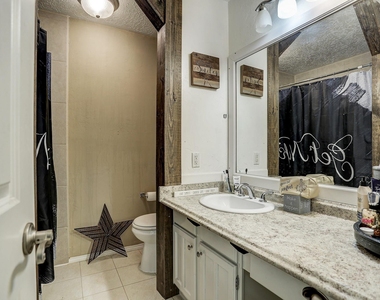 7006 Zieglers Grove - Photo Thumbnail 8