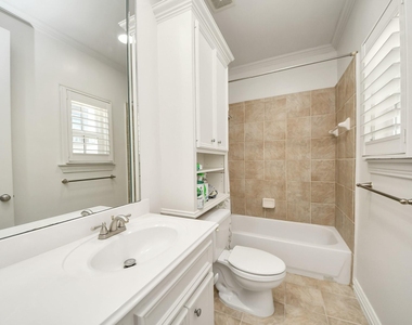 1912 Greenwich Place Drive - Photo Thumbnail 21