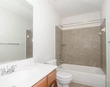 3247 Upland Spring Trce - Photo Thumbnail 9