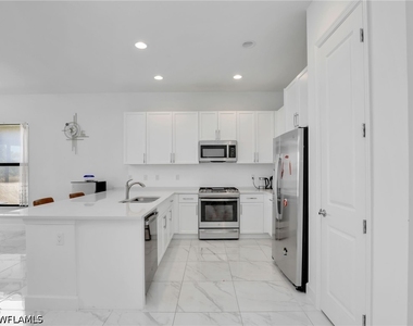 20329 Fair Oak Lane - Photo Thumbnail 16