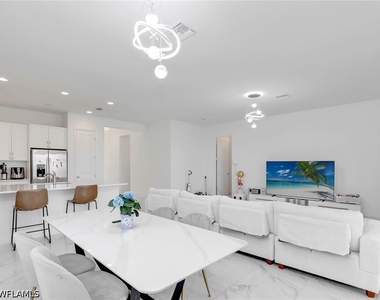 20329 Fair Oak Lane - Photo Thumbnail 12