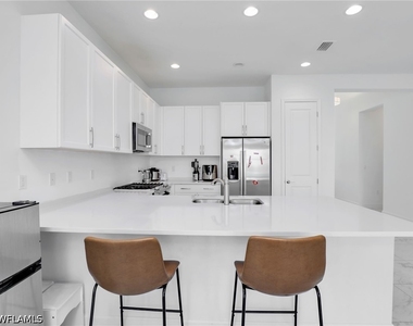 20329 Fair Oak Lane - Photo Thumbnail 14