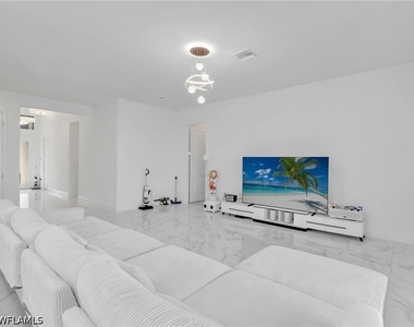 20329 Fair Oak Lane - Photo Thumbnail 10