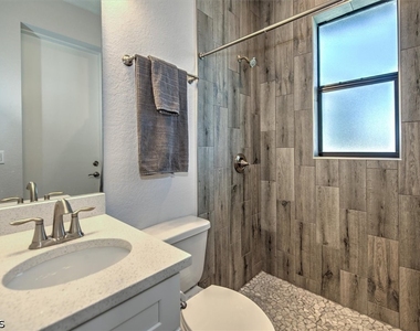 3527 Sw 4th Lane - Photo Thumbnail 12
