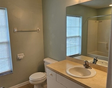 1021 Berwick Street - Photo Thumbnail 9