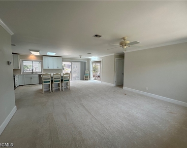 225 3rd Street - Photo Thumbnail 14