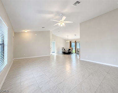 440 Nw 1st Terrace - Photo Thumbnail 3