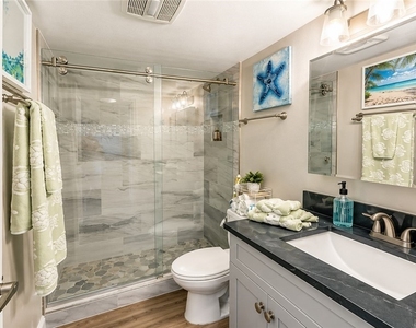 4203 Bay Beach Lane - Photo Thumbnail 15