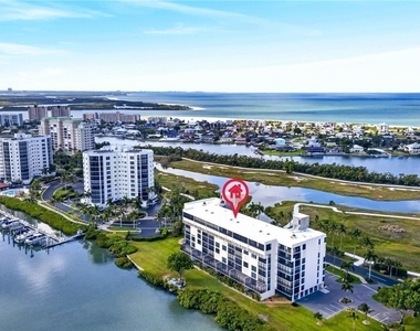 4203 Bay Beach Lane - Photo Thumbnail 22
