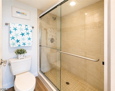 4203 Bay Beach Lane - Photo Thumbnail 13