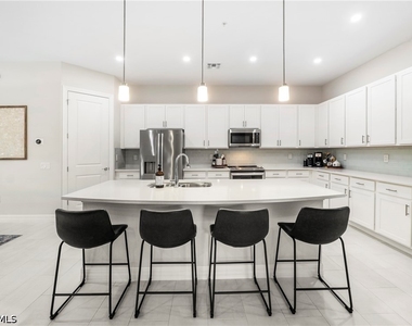 178 Indies Drive E - Photo Thumbnail 6