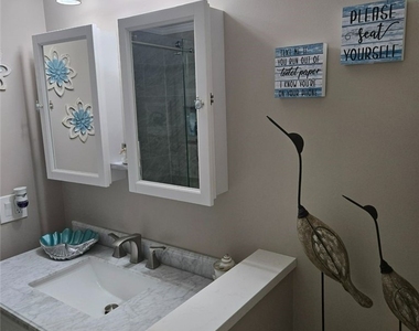 114 Elise Drive - Photo Thumbnail 7