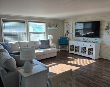 114 Elise Drive - Photo Thumbnail 32