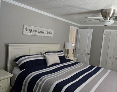 114 Elise Drive - Photo Thumbnail 10