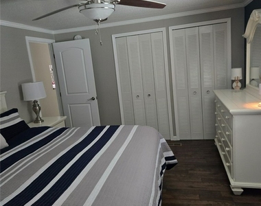 114 Elise Drive - Photo Thumbnail 8
