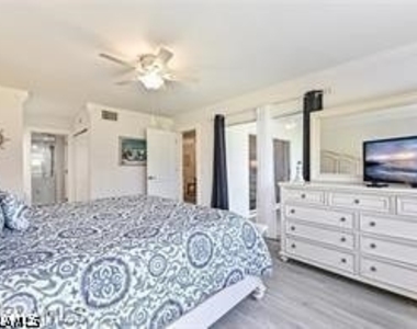 360 Horse Creek Drive - Photo Thumbnail 13