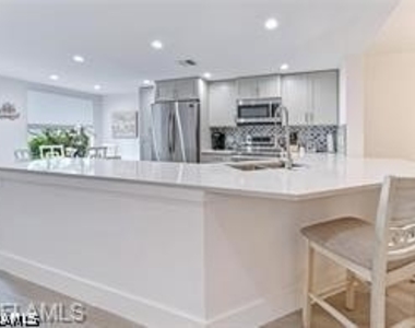 360 Horse Creek Drive - Photo Thumbnail 7