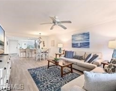 360 Horse Creek Drive - Photo Thumbnail 4