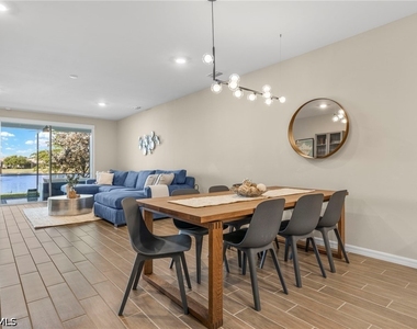 14644 Edgewater Circle - Photo Thumbnail 10