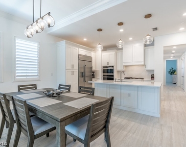 16364 Viansa Way - Photo Thumbnail 8