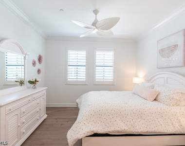 16364 Viansa Way - Photo Thumbnail 15