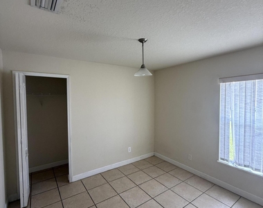 1352 Gem Circle - Photo Thumbnail 4