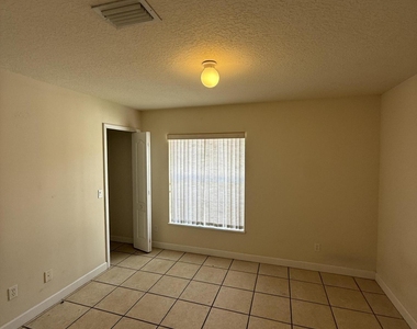1352 Gem Circle - Photo Thumbnail 2