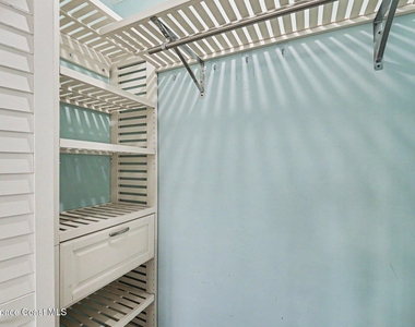 290 Paradise Boulevard - Photo Thumbnail 10