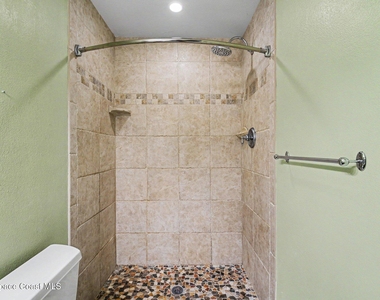 290 Paradise Boulevard - Photo Thumbnail 9