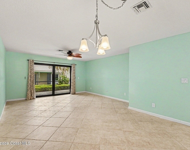 290 Paradise Boulevard - Photo Thumbnail 5