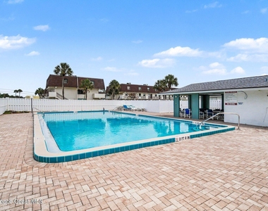 290 Paradise Boulevard - Photo Thumbnail 16