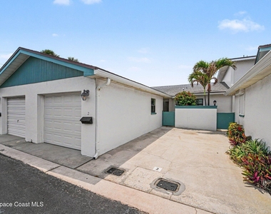 290 Paradise Boulevard - Photo Thumbnail 17