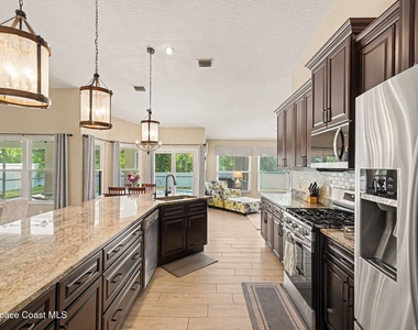 2765 Summer Brook Street - Photo Thumbnail 5
