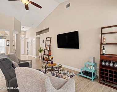 2765 Summer Brook Street - Photo Thumbnail 10