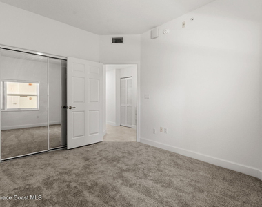 807 Mystic Drive - Photo Thumbnail 18