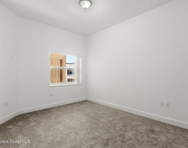 807 Mystic Drive - Photo Thumbnail 17
