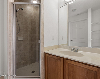 807 Mystic Drive - Photo Thumbnail 14