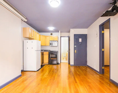 512 East 5th Street - Photo Thumbnail 1